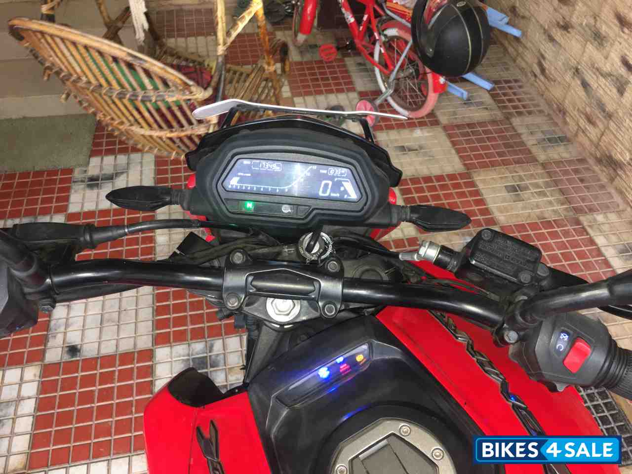 Red Bajaj Dominar 400 Disc Red Bajaj Dominar 400 Disc
