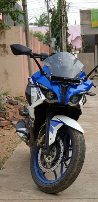Bajaj Pulsar RS 200 ABS