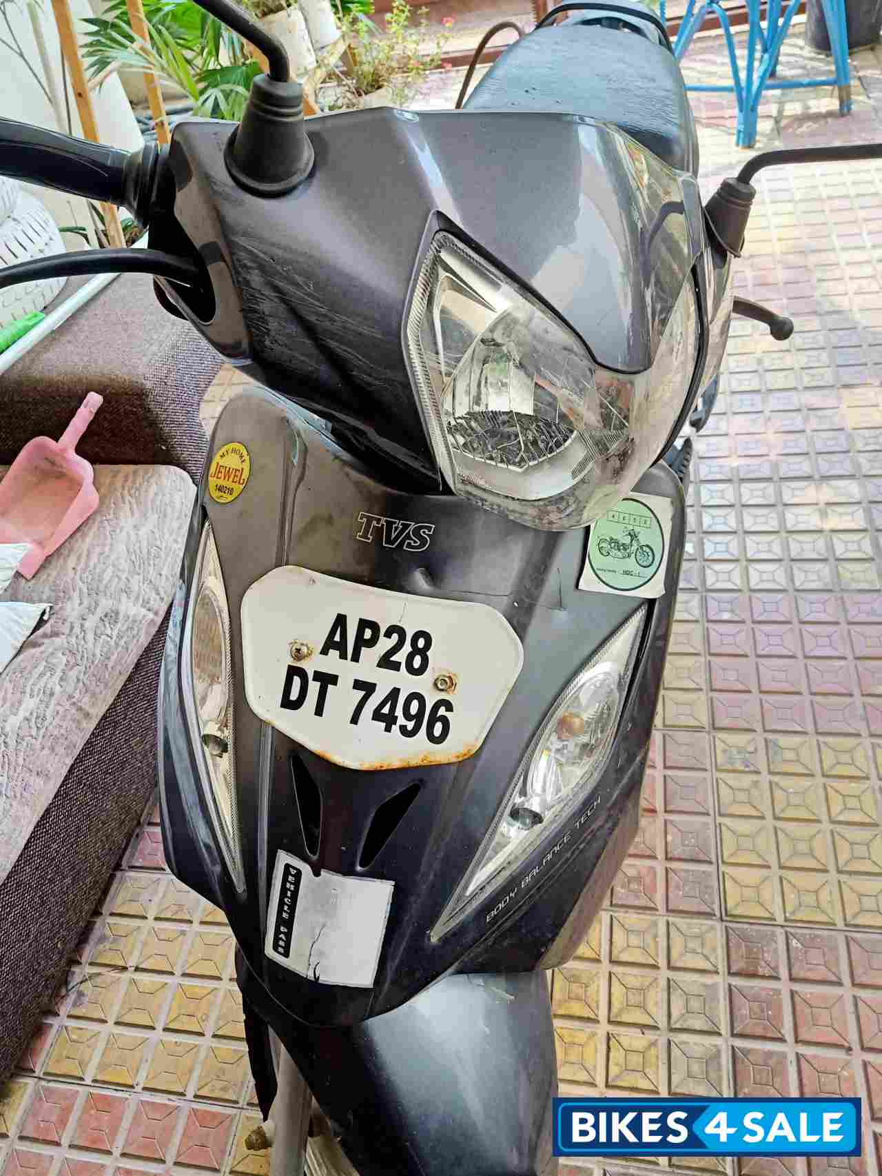 Grey TVS Wego
