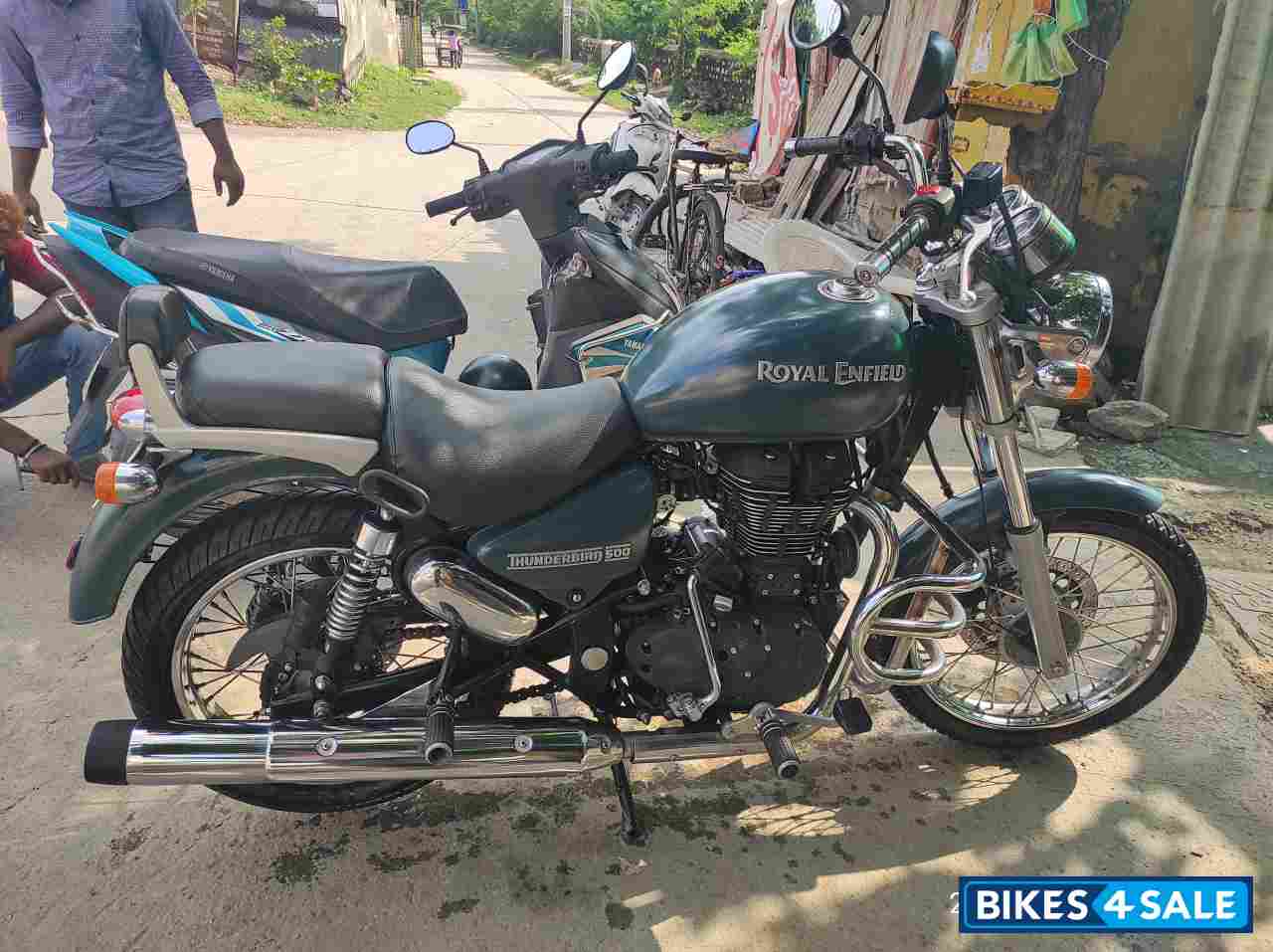 Asphalt Royal Enfield Thunderbird 500