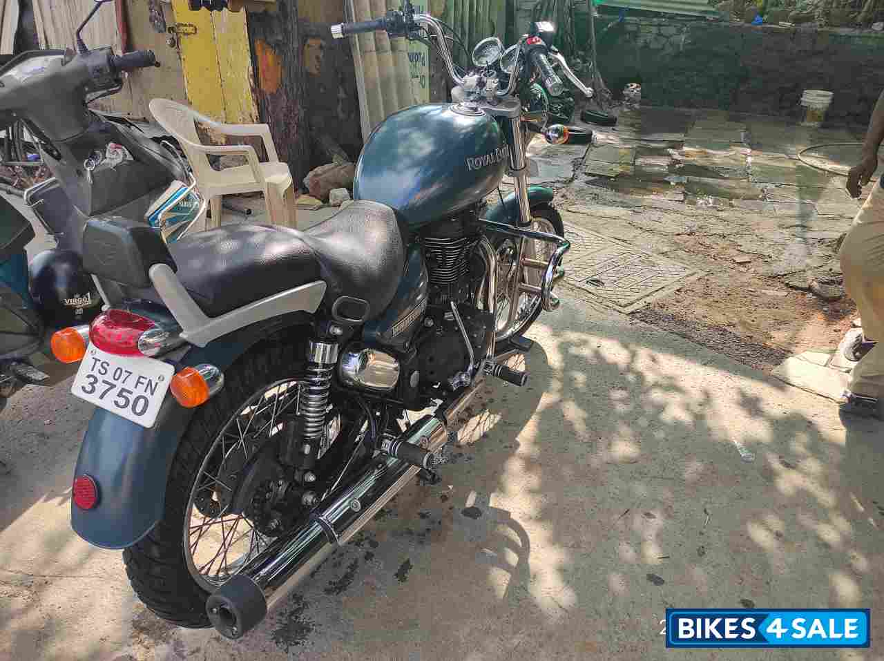 Asphalt Royal Enfield Thunderbird 500