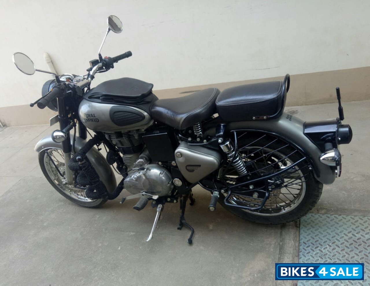 Royal Enfield Classic Gunmetal Grey