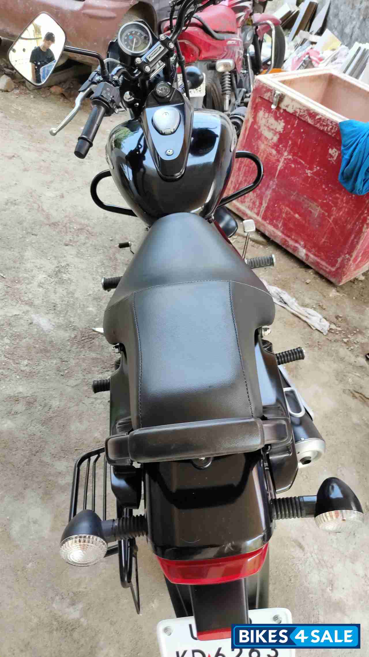 Bajaj Avenger Street 180