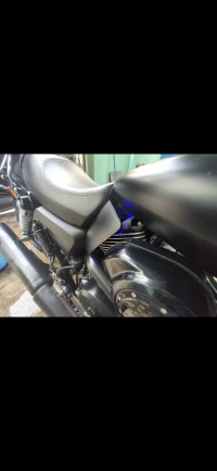 Black Harley Davidson Street 750