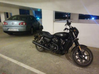 Black Harley Davidson Street 750