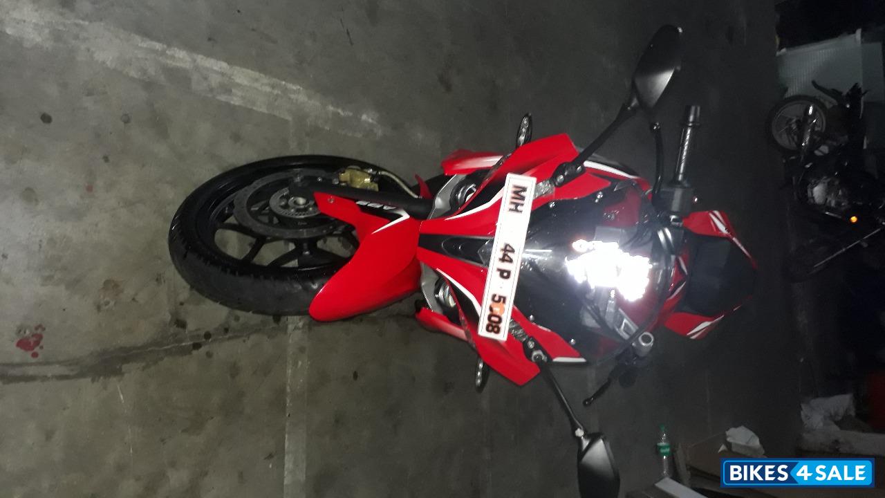 Bajaj Pulsar RS 200 Bajaj Pulsar RS 200