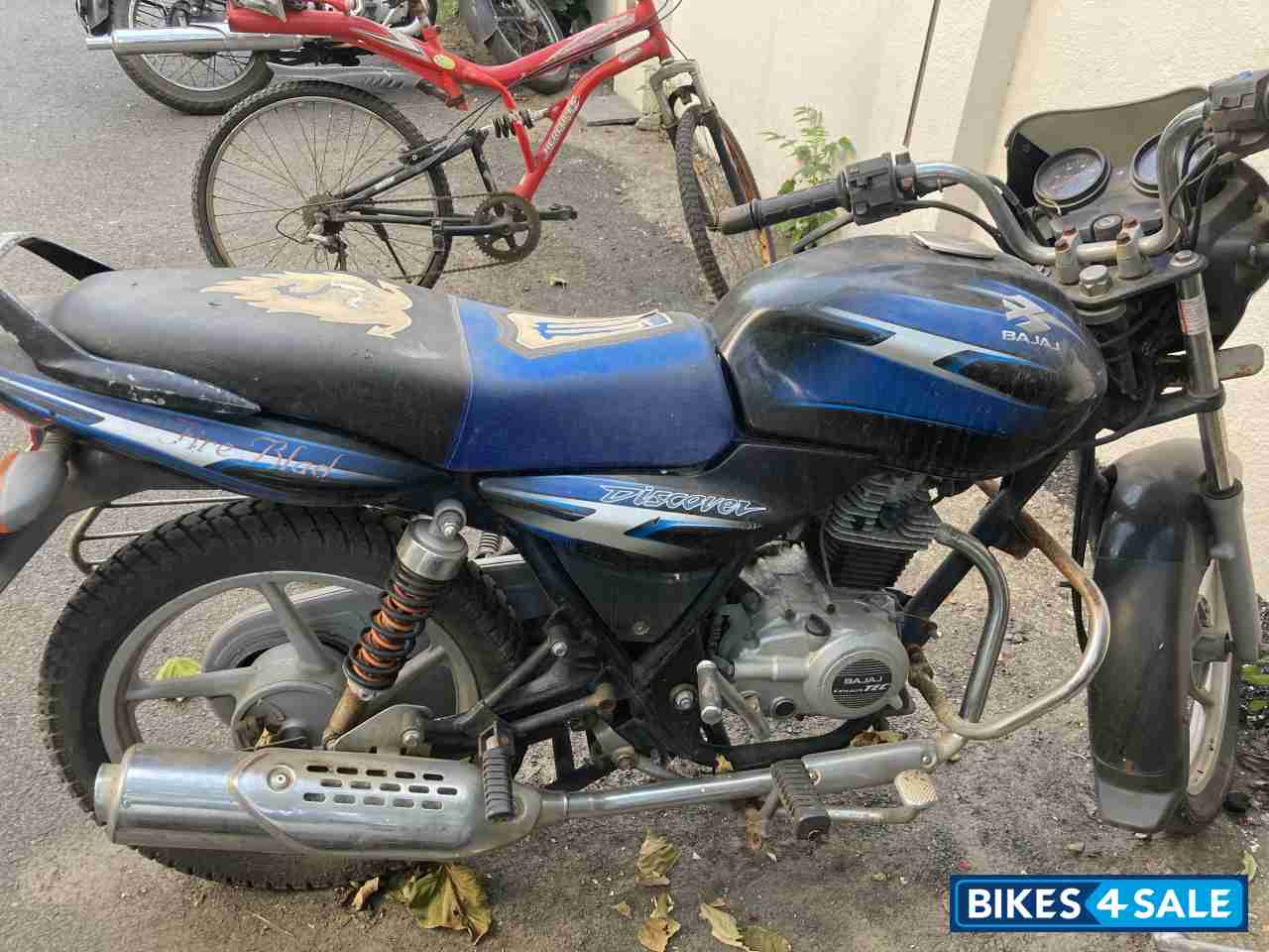 Black & Blue Bajaj Discover 110