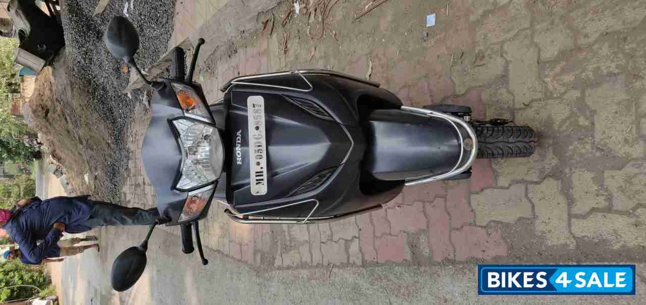 Gray Honda Activa 4G