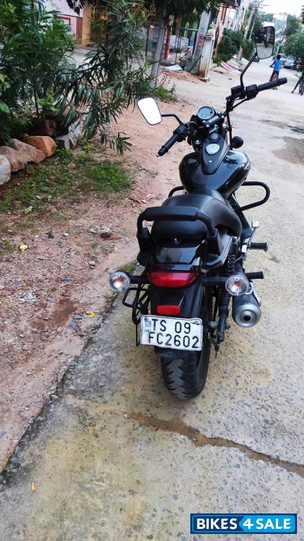 Black Ebony Bajaj Avenger Street 180