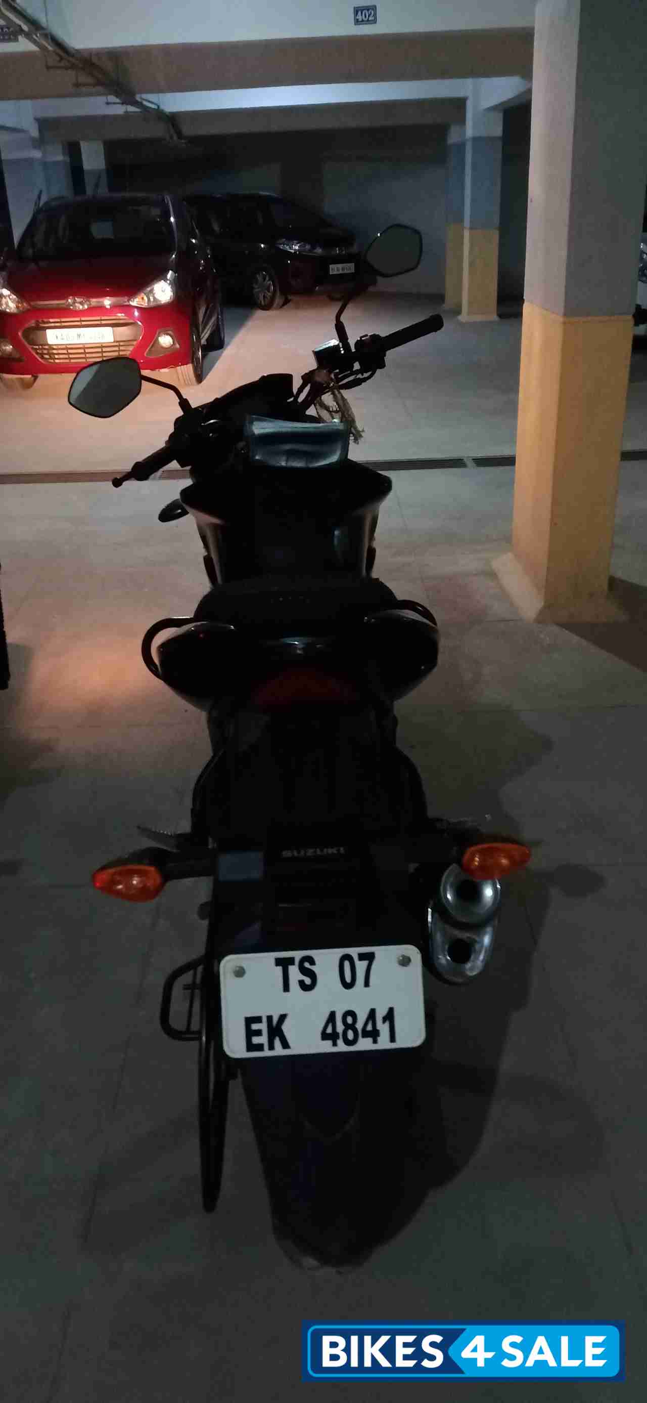 Black Suzuki Gixxer 150