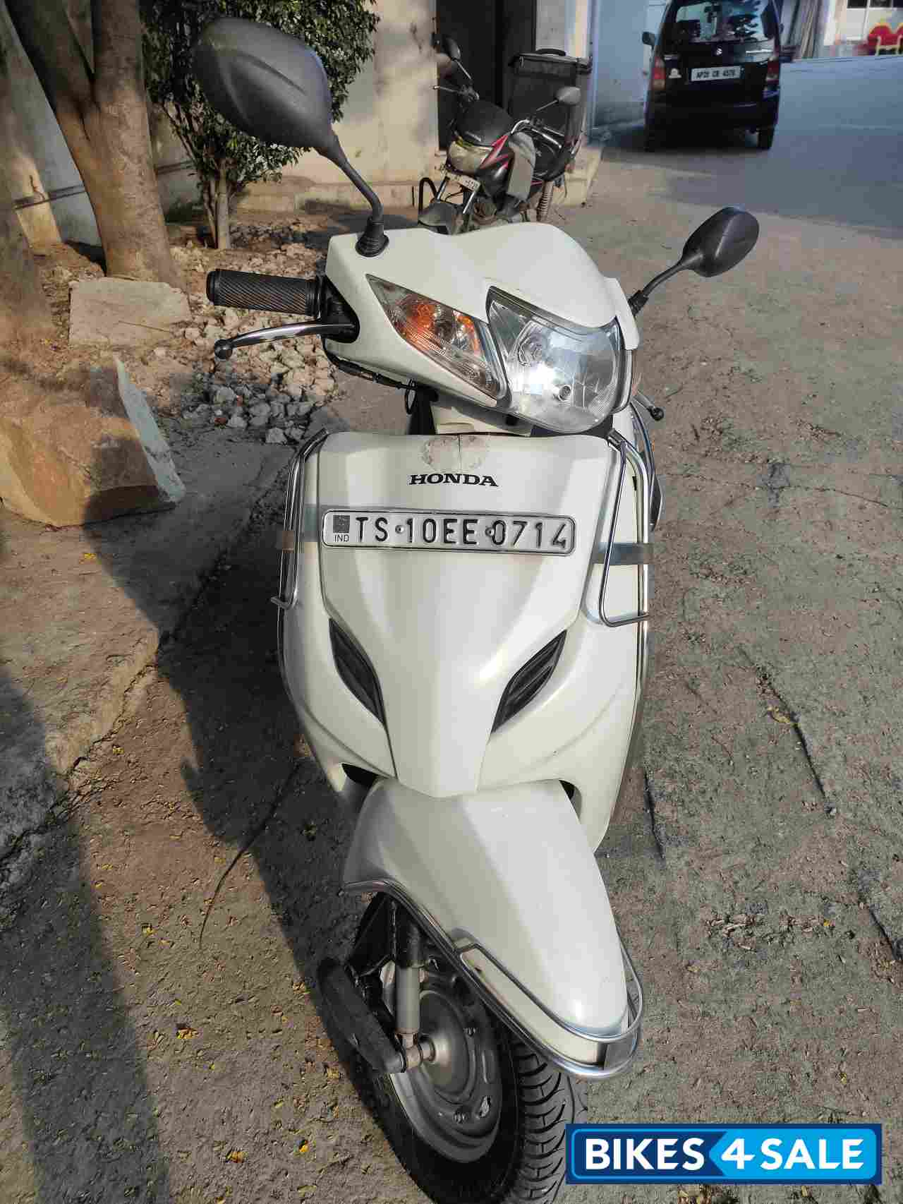 P A White Honda Activa 3G
