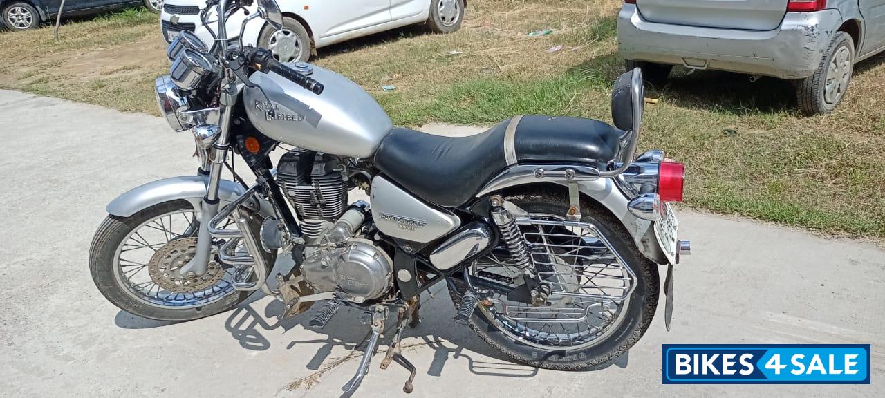 Silver Royal Enfield Thunderbird TwinSpark 350