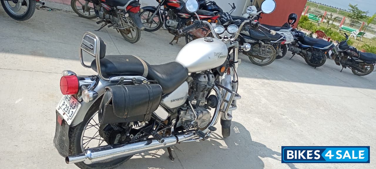 Silver Royal Enfield Thunderbird TwinSpark 350