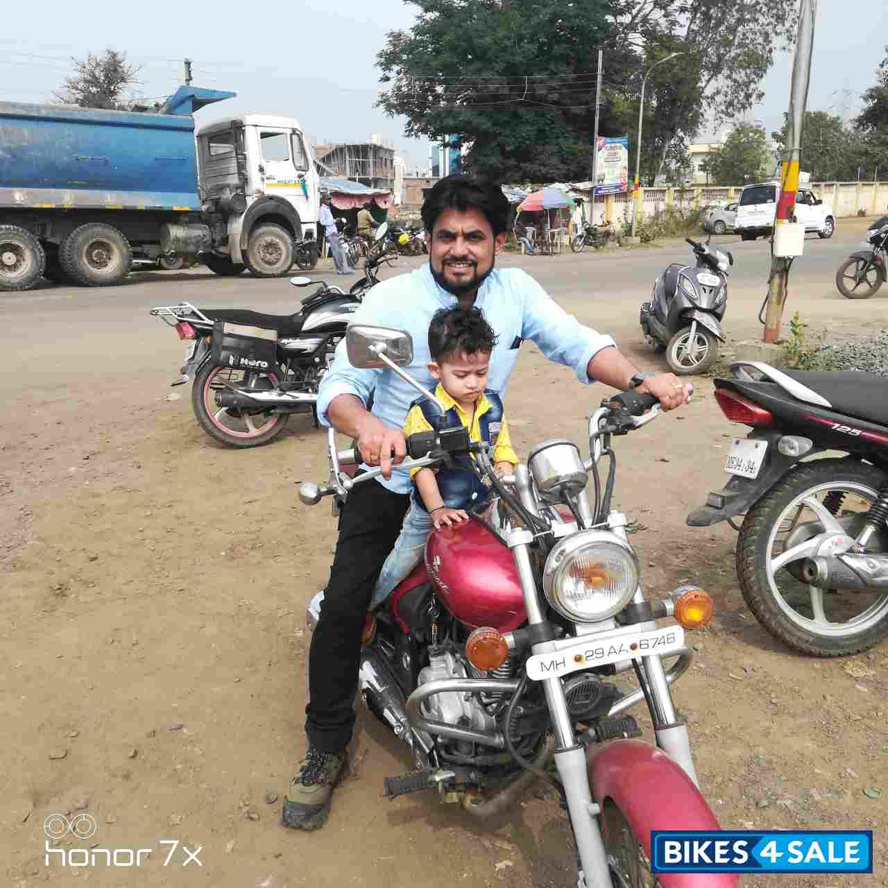 Bajaj Avenger 220 DTS-i