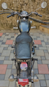 Black Royal Enfield Bullet Standard 350