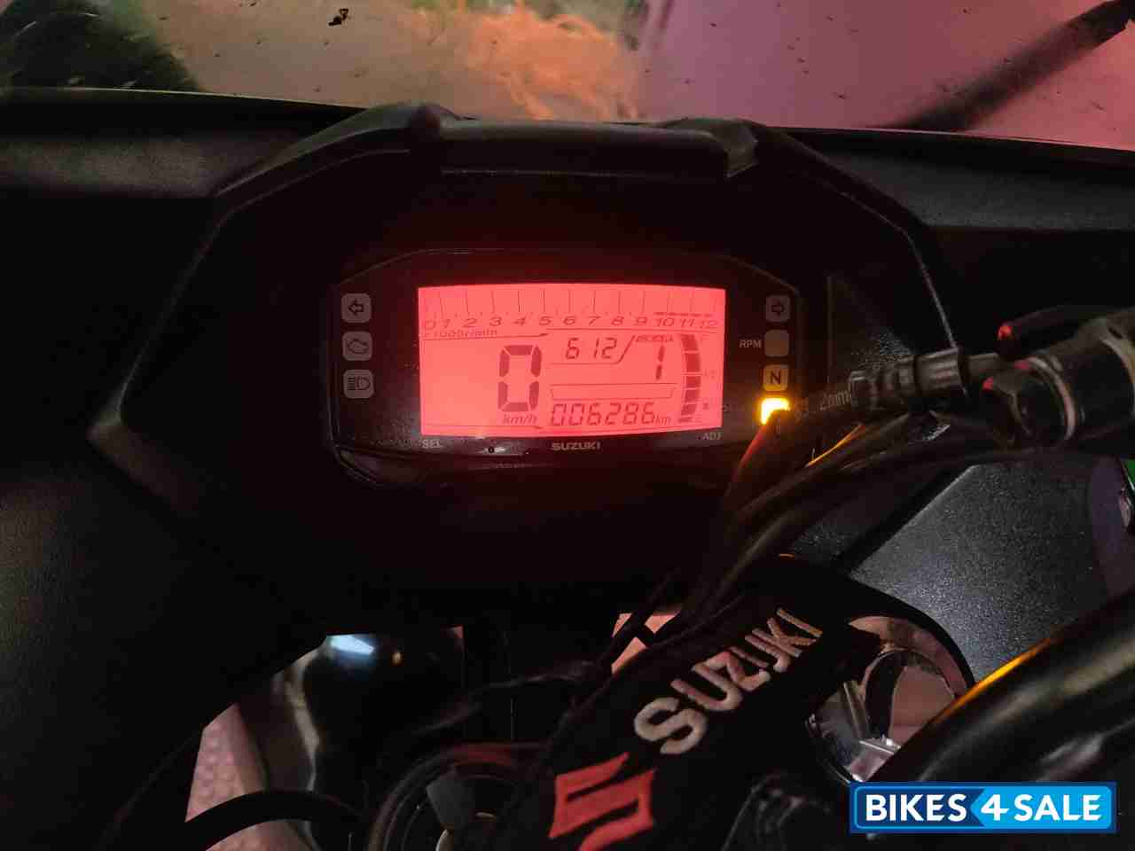Black Suzuki Gixxer SF Fi