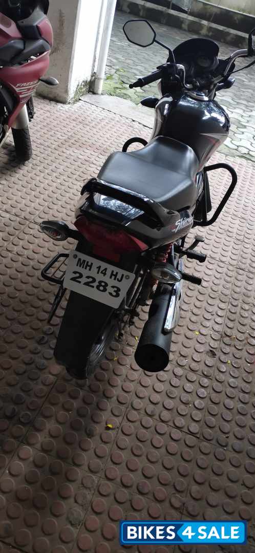 Black Honda CB Shine