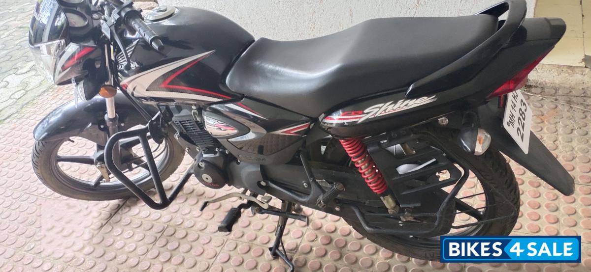 Black Honda CB Shine