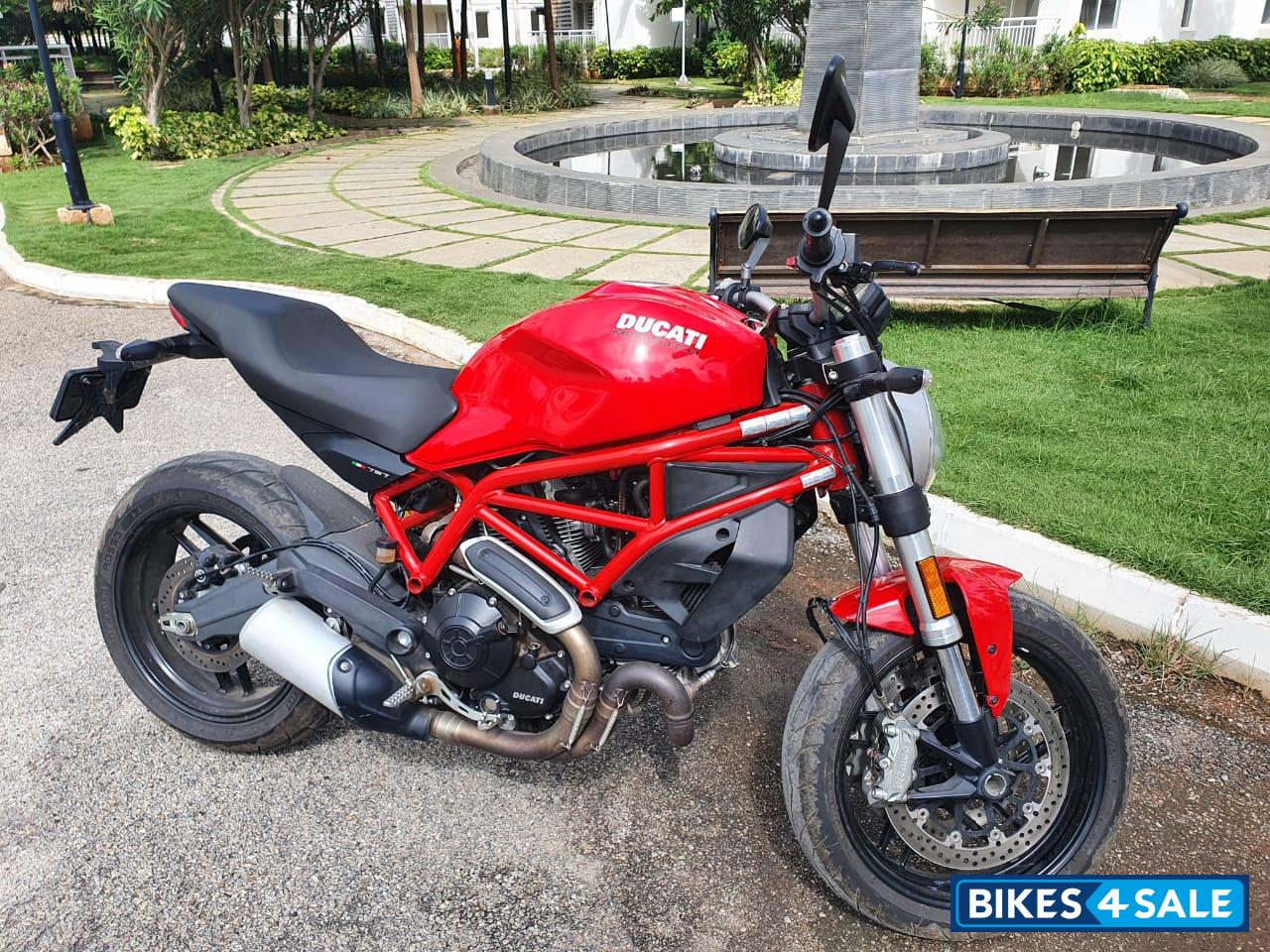 Ducati Monster 797