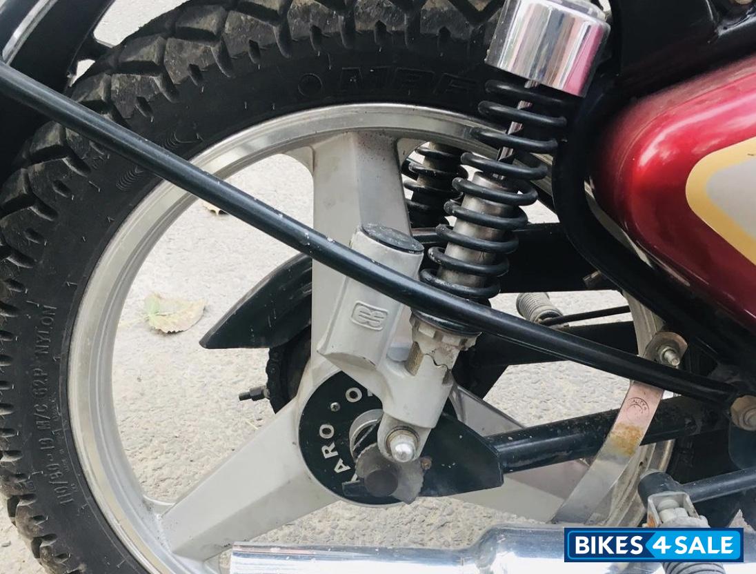 Maroon Royal Enfield Bullet Electra 5S