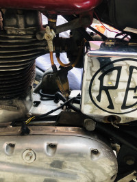 Maroon Royal Enfield Bullet Electra 5S