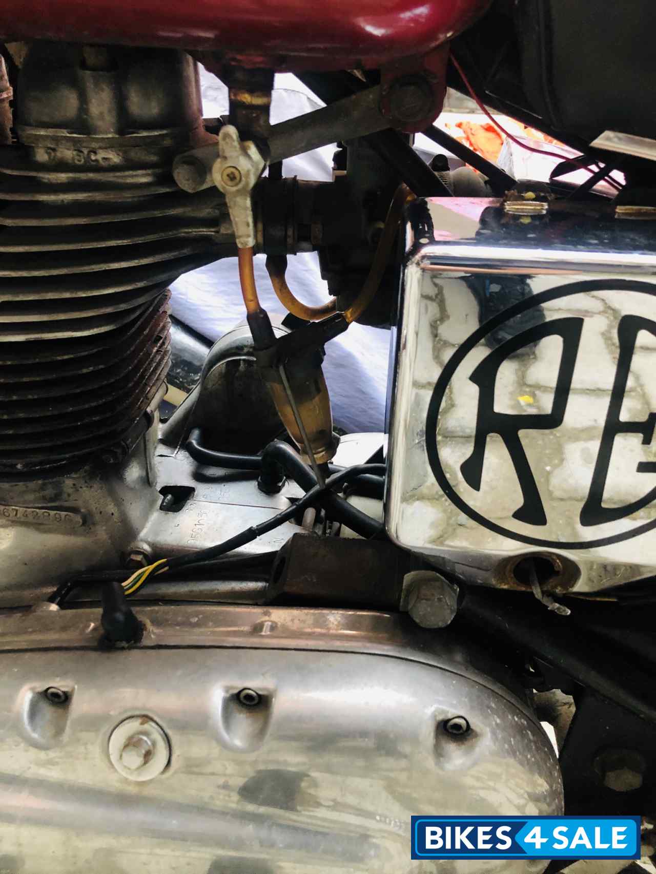 Maroon Royal Enfield Bullet Electra 5S Maroon Royal Enfield Bullet Electra 5S