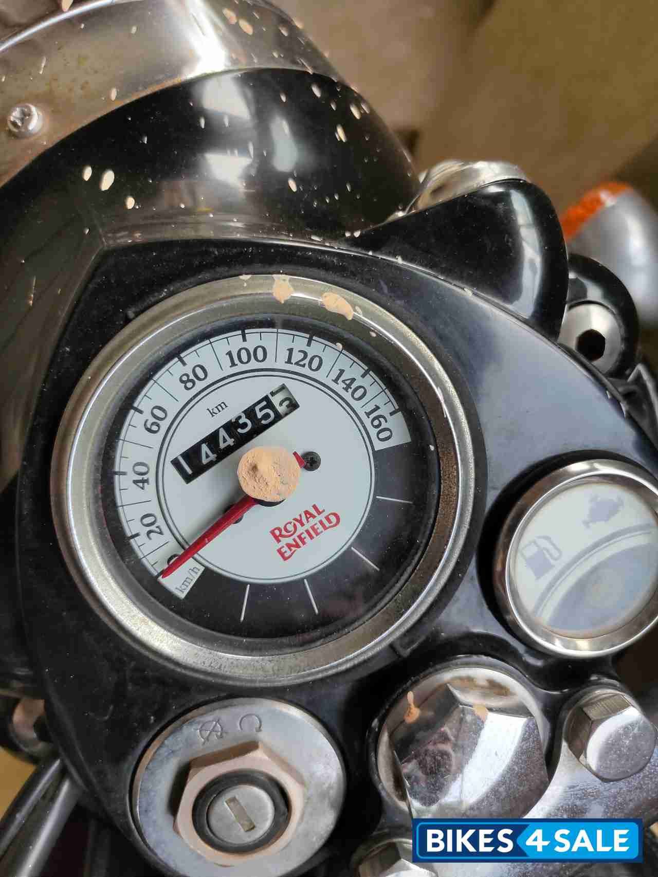 Tan Royal Enfield Classic 500