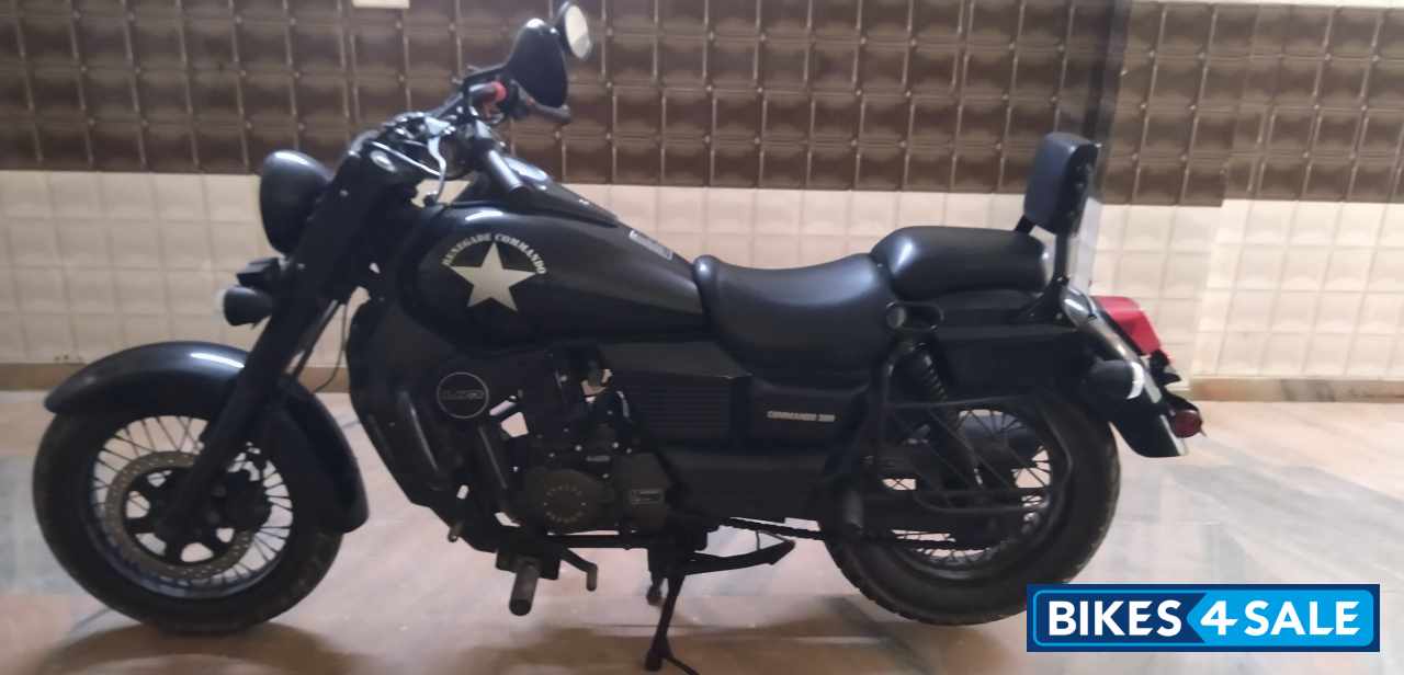 Black UM Renegade Commando