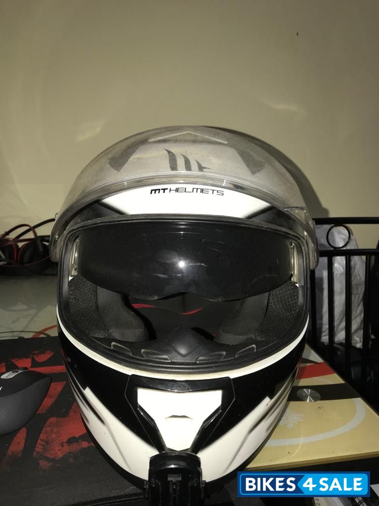 Black Suzuki Gixxer SF Fi