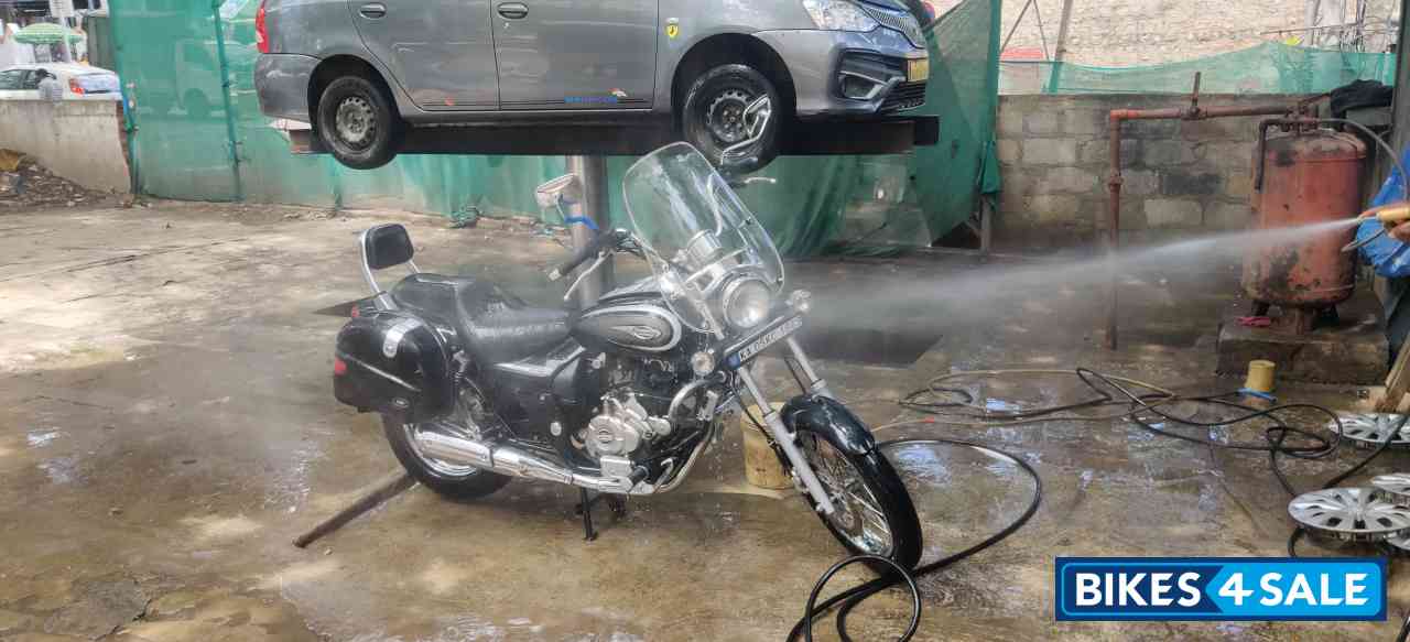 Bajaj Avenger Cruise 220 Bajaj Avenger Cruise 220