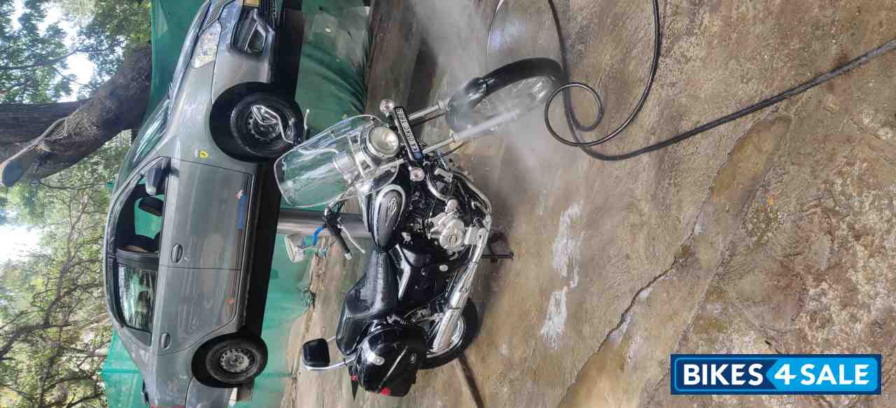 Bajaj Avenger Cruise 220 Bajaj Avenger Cruise 220