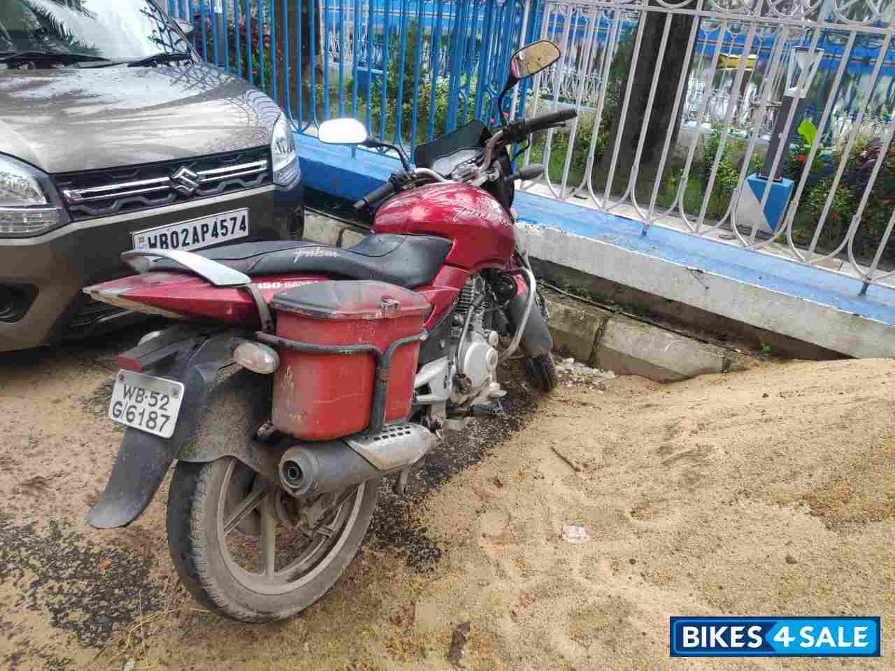 Red Bajaj Pulsar 150 DTSi