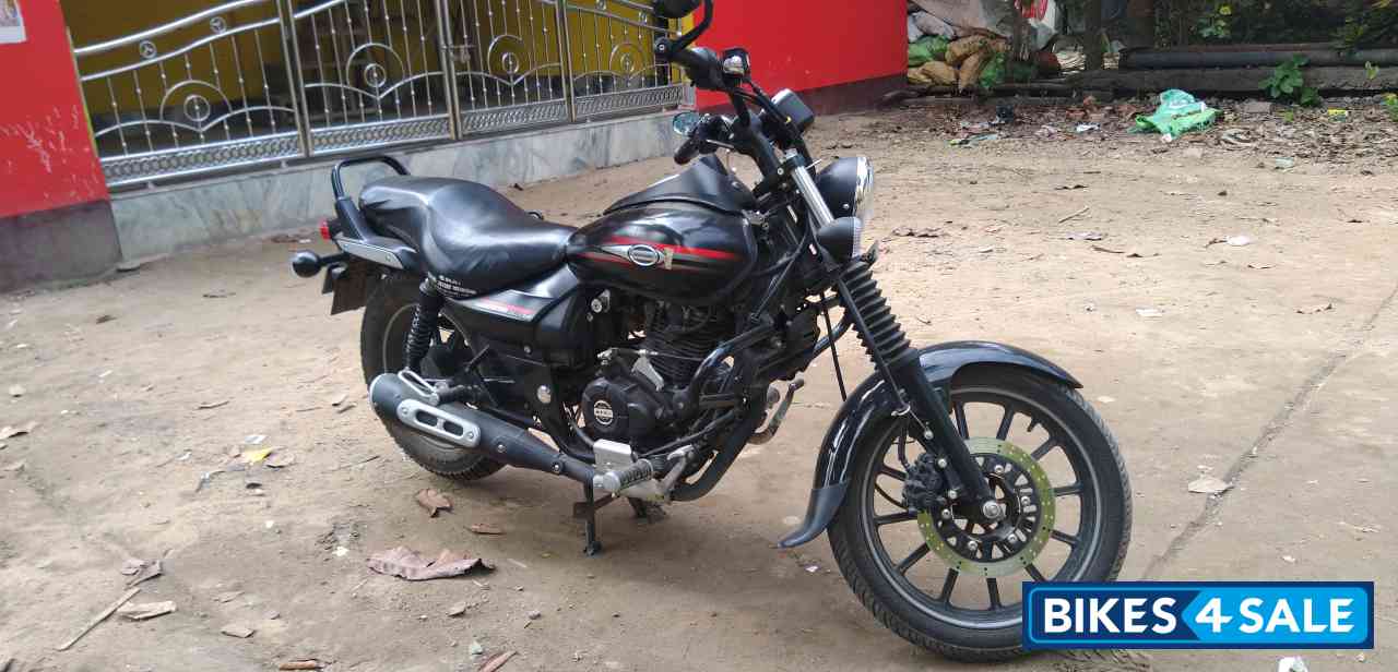 Bajaj Avenger Street 220