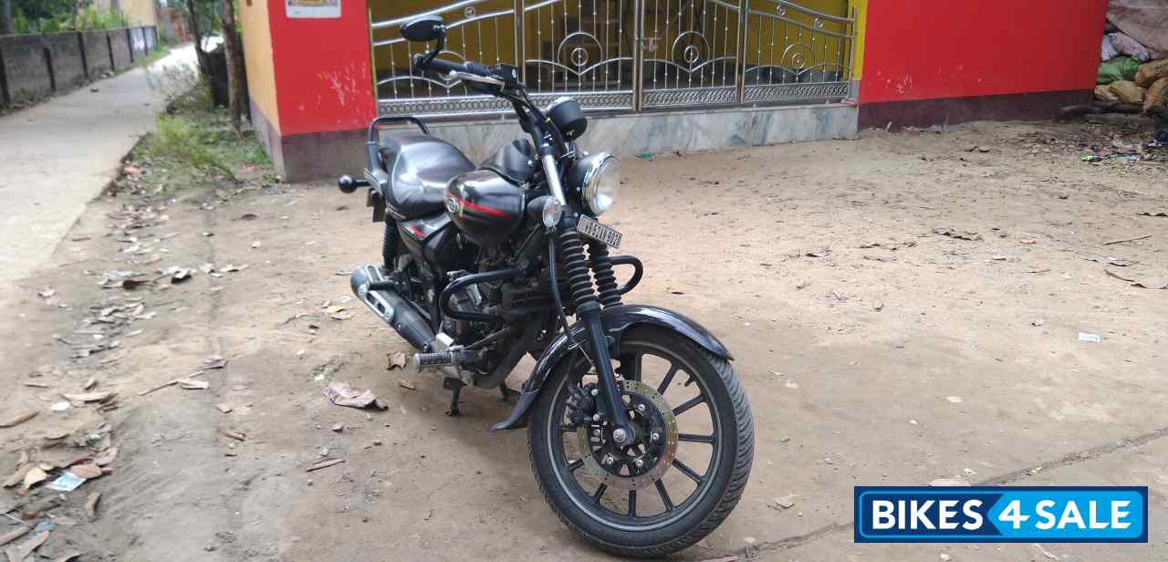 Bajaj Avenger Street 220
