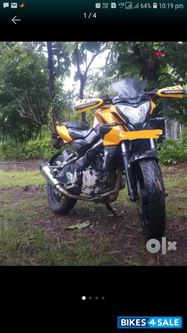 Yellow Bajaj Pulsar 200 NS
