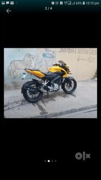 Yellow Bajaj Pulsar 200 NS