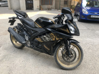 Black Yamaha YZF R15 V2
