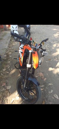 Black Orange KTM Duke 200