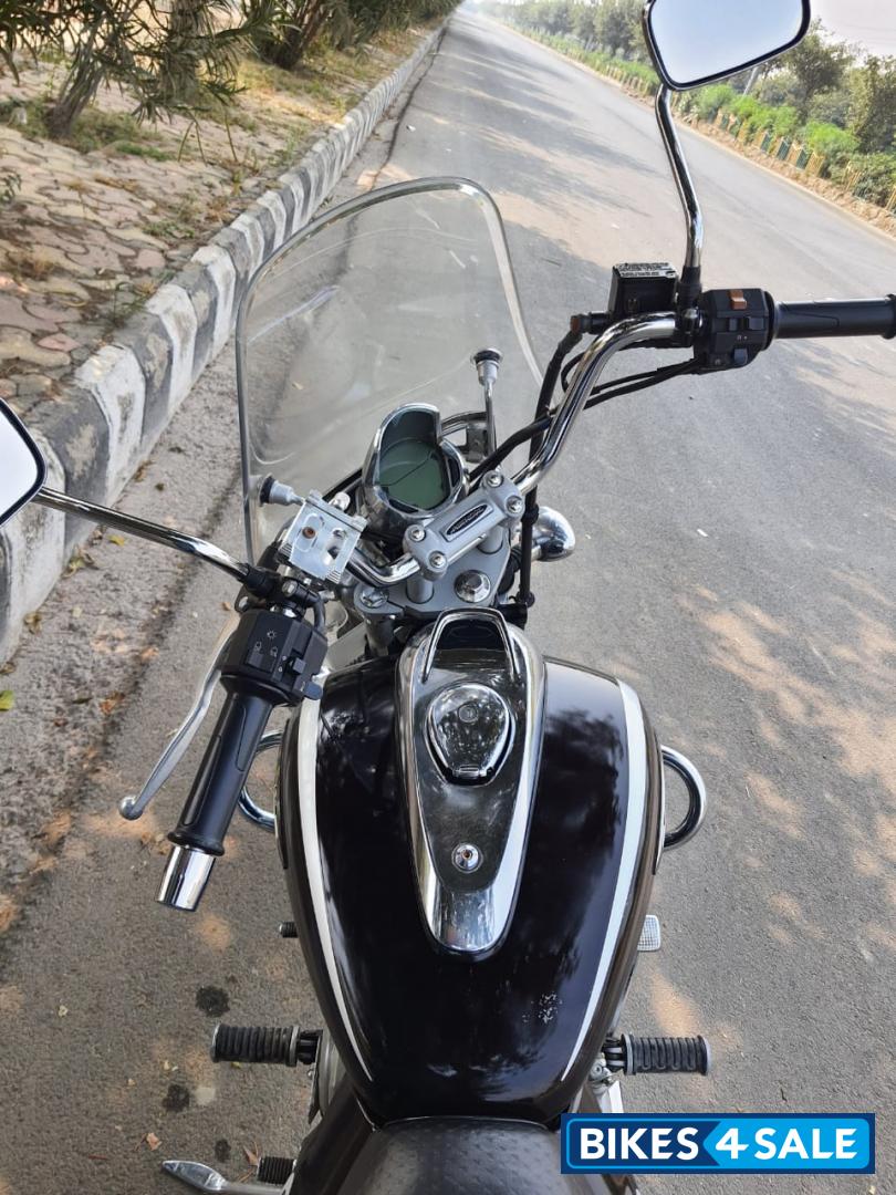 Bajaj Avenger Cruise 220