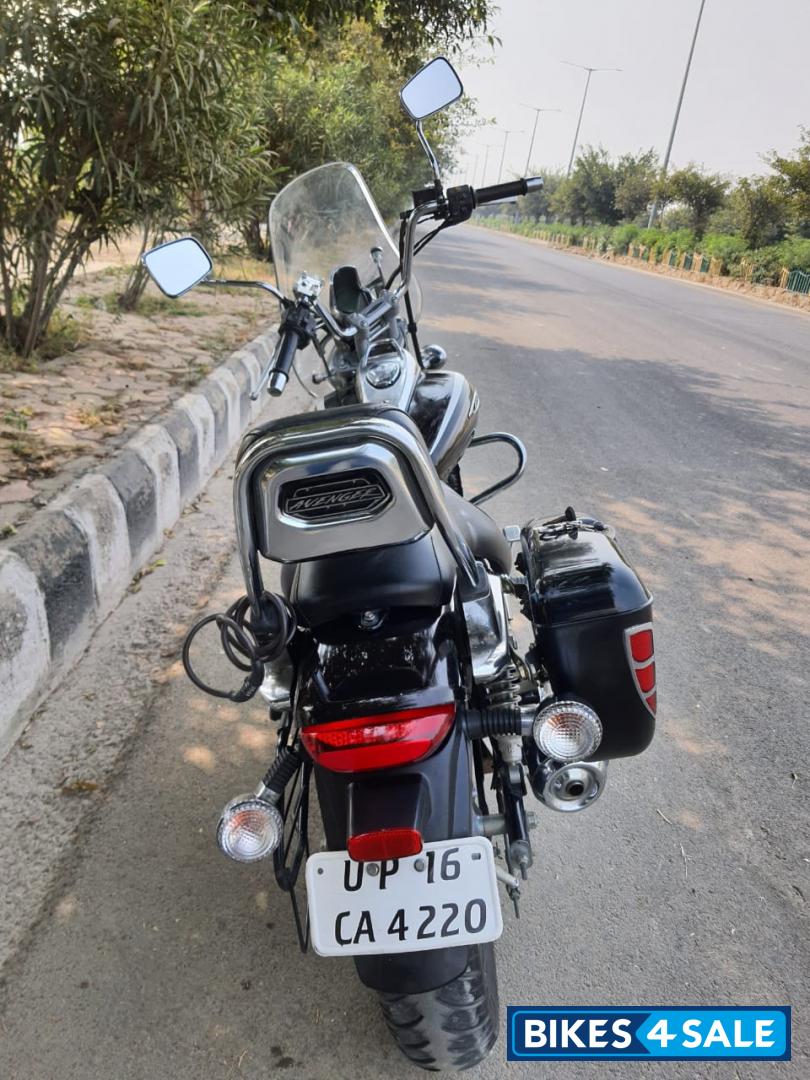 Bajaj Avenger Cruise 220 Bajaj Avenger Cruise 220