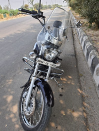 Bajaj Avenger Cruise 220