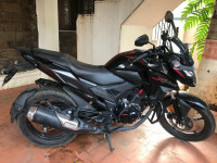 P-black Honda XBlade