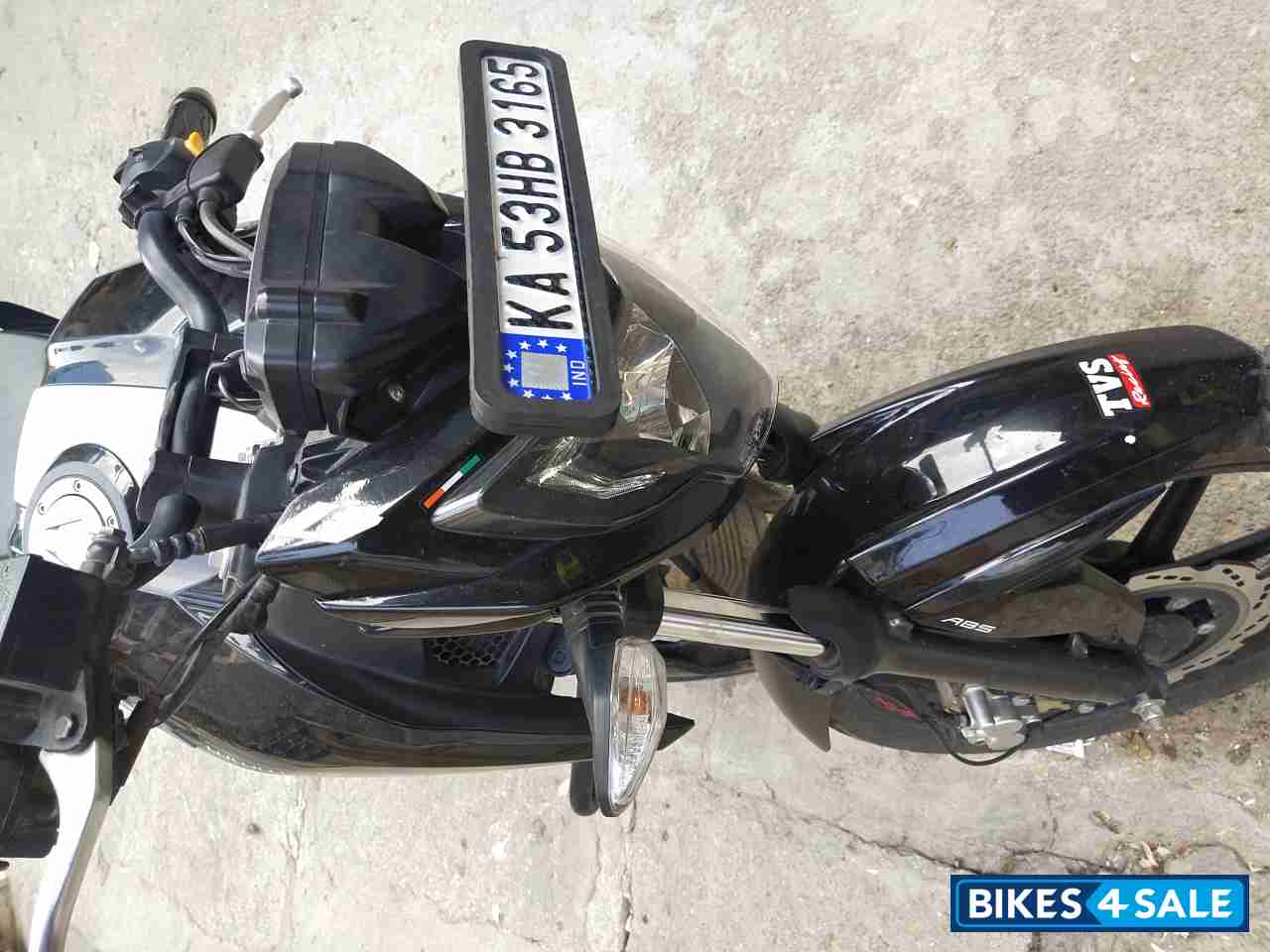TVS Apache RTR 160 4V