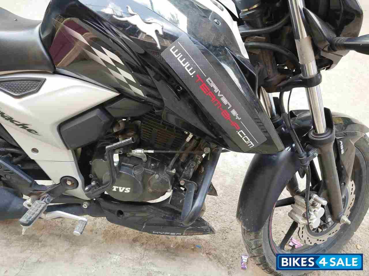 TVS Apache RTR 160 4V