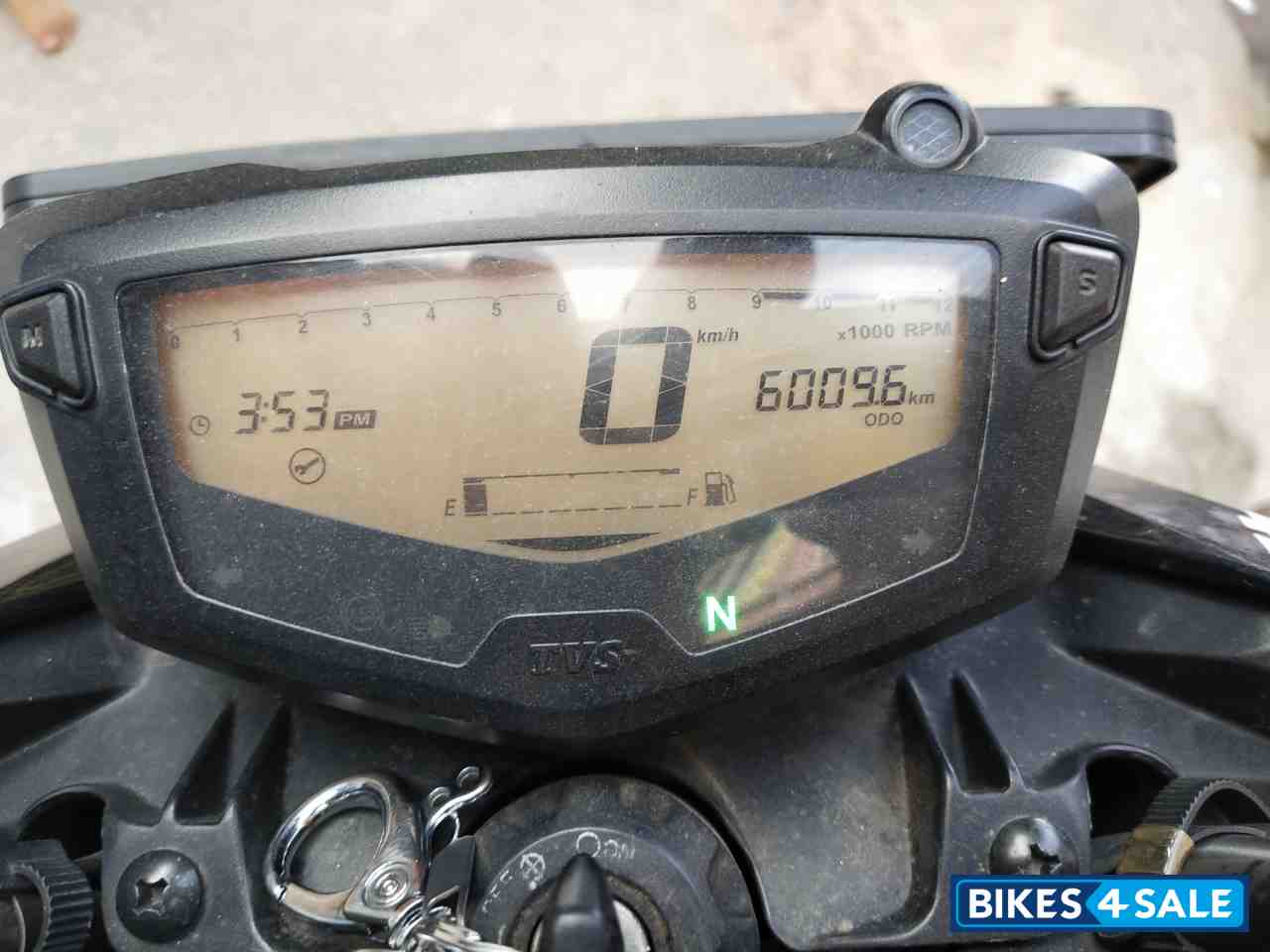 TVS Apache RTR 160 4V