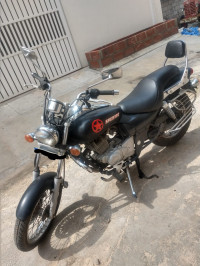 Bajaj Avenger 220 DTS-i 2012 Model