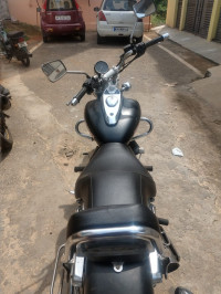 Bajaj Avenger 220 DTS-i