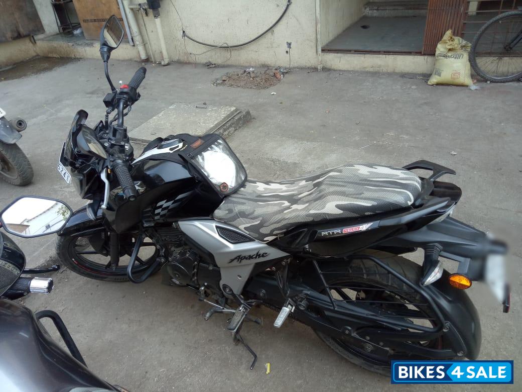 Black TVS Apache RTR 160 4V