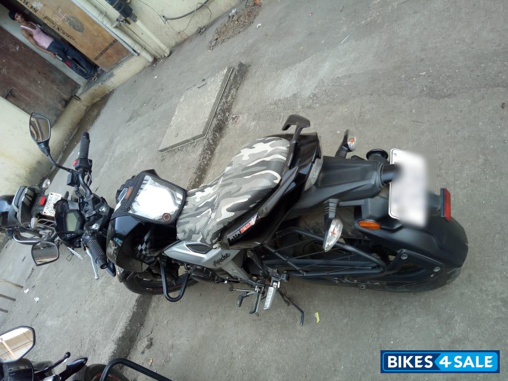 Black TVS Apache RTR 160 4V