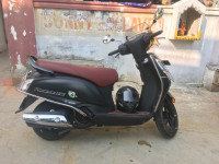 Black Suzuki Access 125 Special Edition BS6